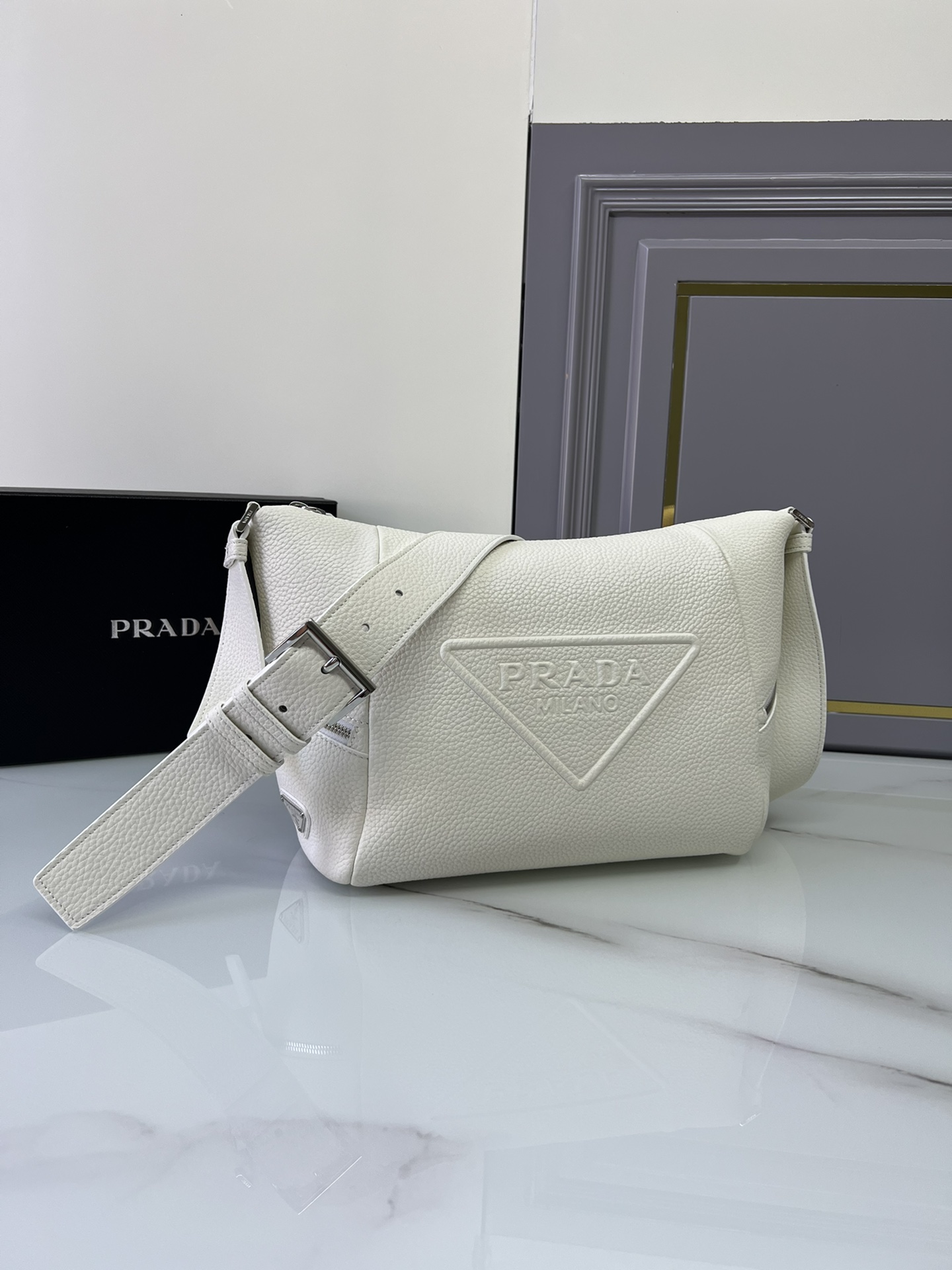 handbags prada 2VH165 26*23*11 - vstockx