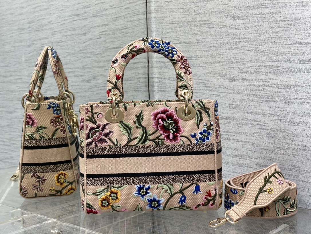 Handbag Dior size 24*11*20 cm - vstockx