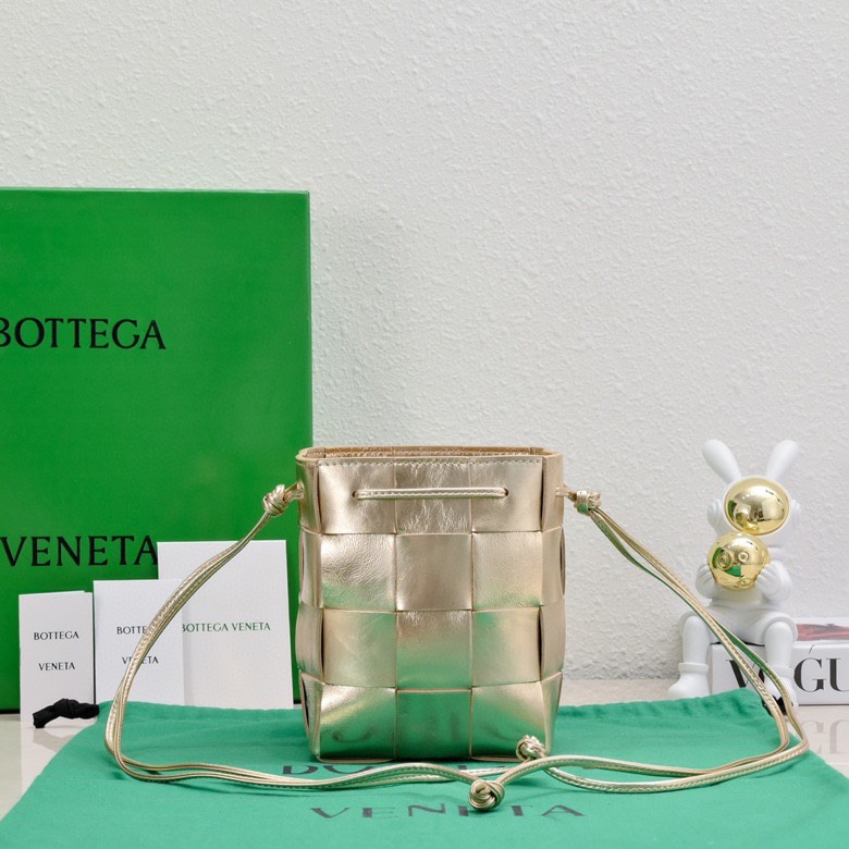 Handbags Bottega Veneta 6612 size:19 cm - vstockx