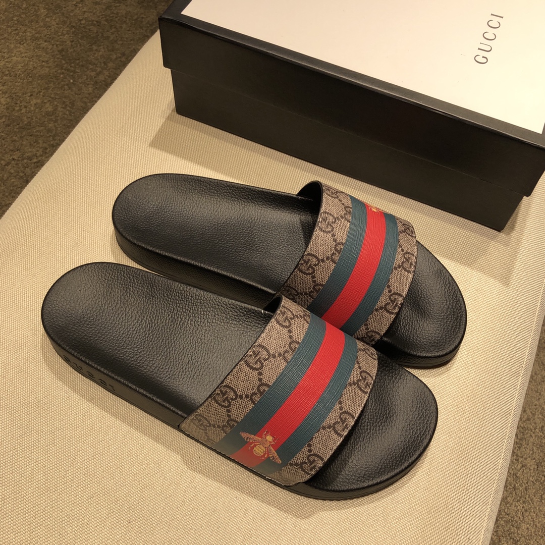Gucci Slippers 42 - vstockx