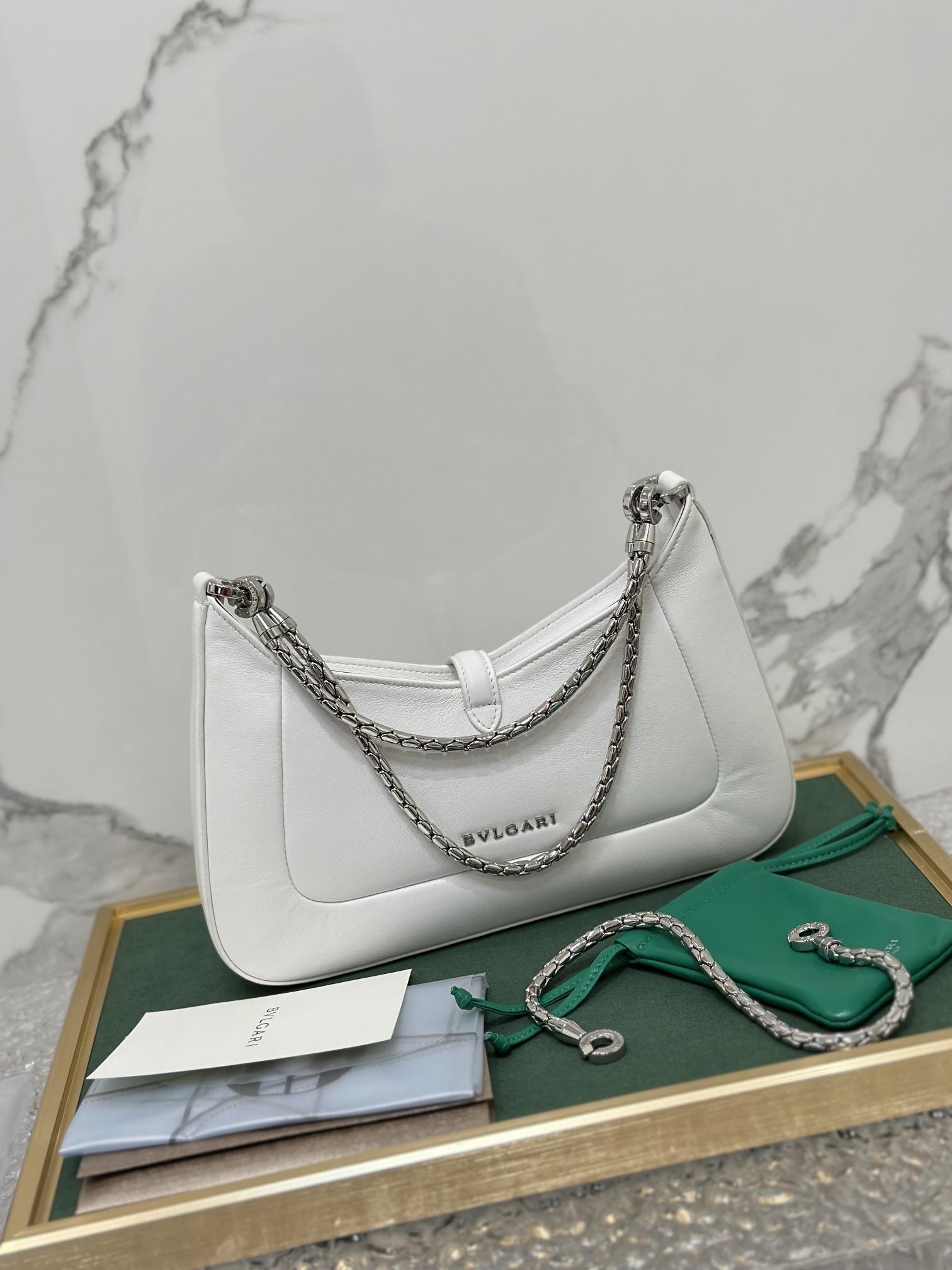 Handbags Bvlgari 293208 size:27.5*18*3.5 cm - vstockx