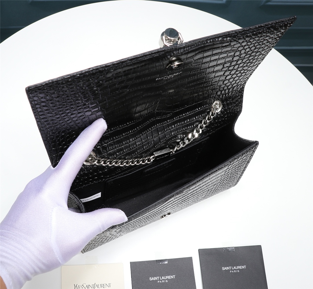 Handbags SAINT LAURENT 26700 size 24*5.5*14.5 cm - vstockx