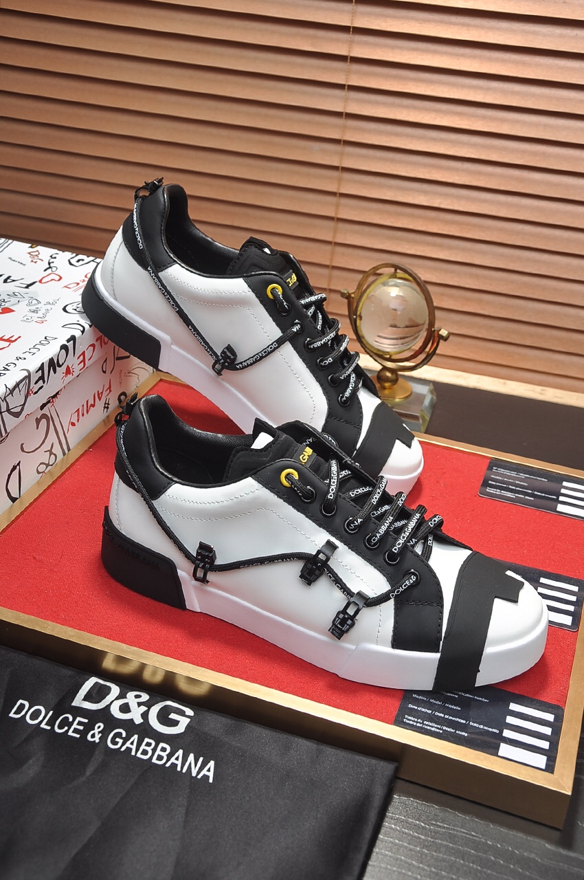 Dolce & Gabbana Low Tops Sneakers 63 - vstockx