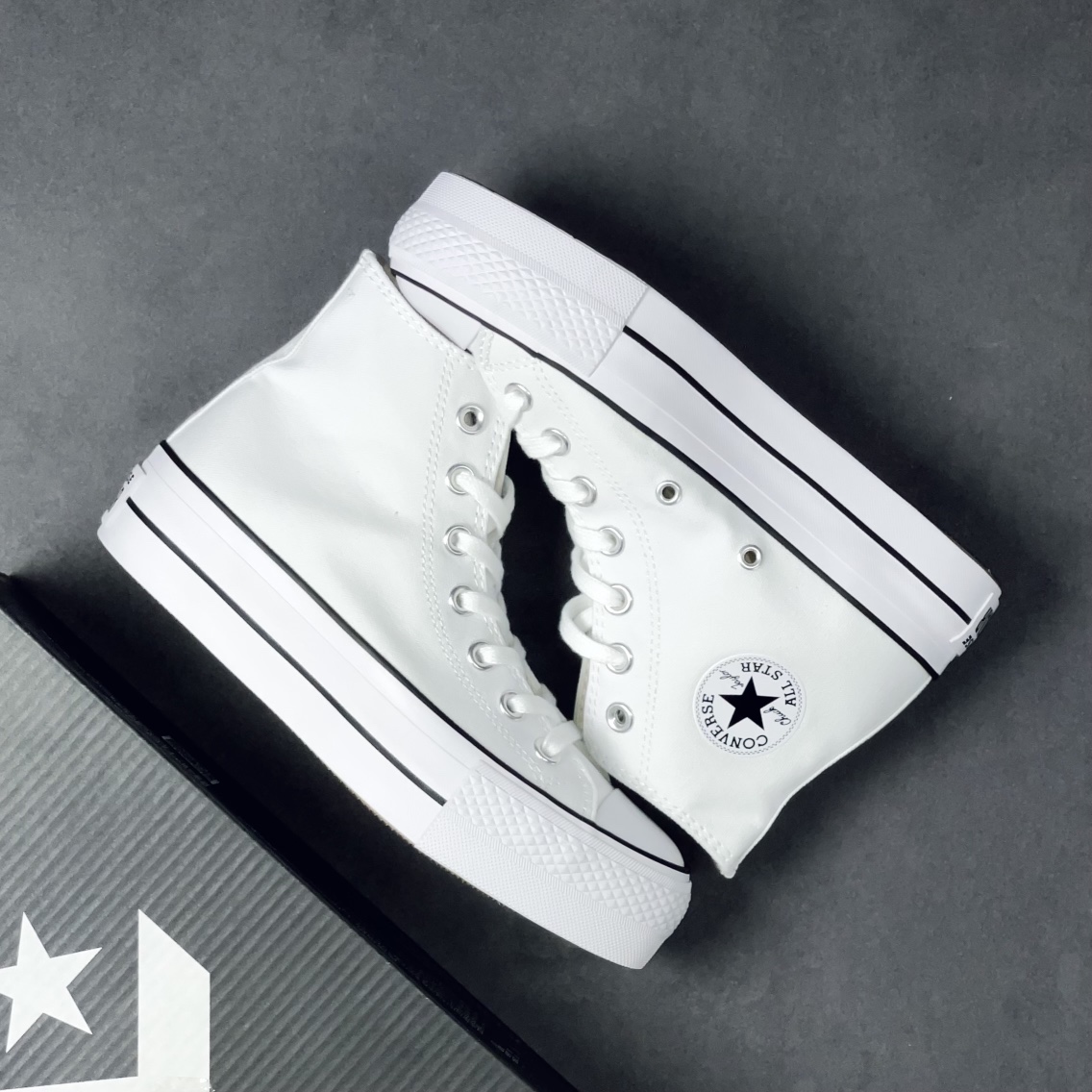 Converse Chuck Taylor All-Star Hi Platform White Black (W) - vstockx
