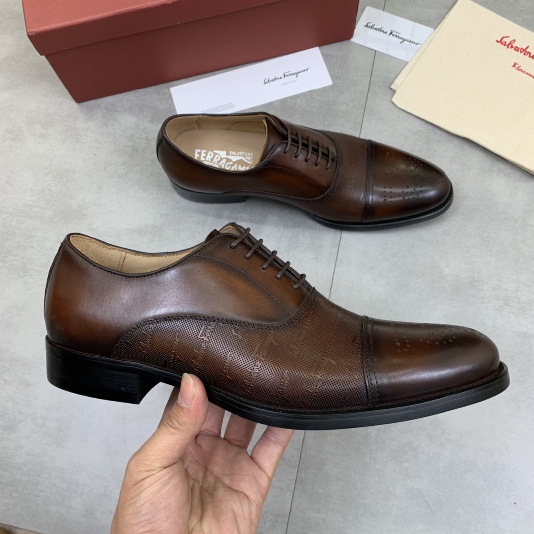 Salvatore Ferragamo Boots 16 - vstockx