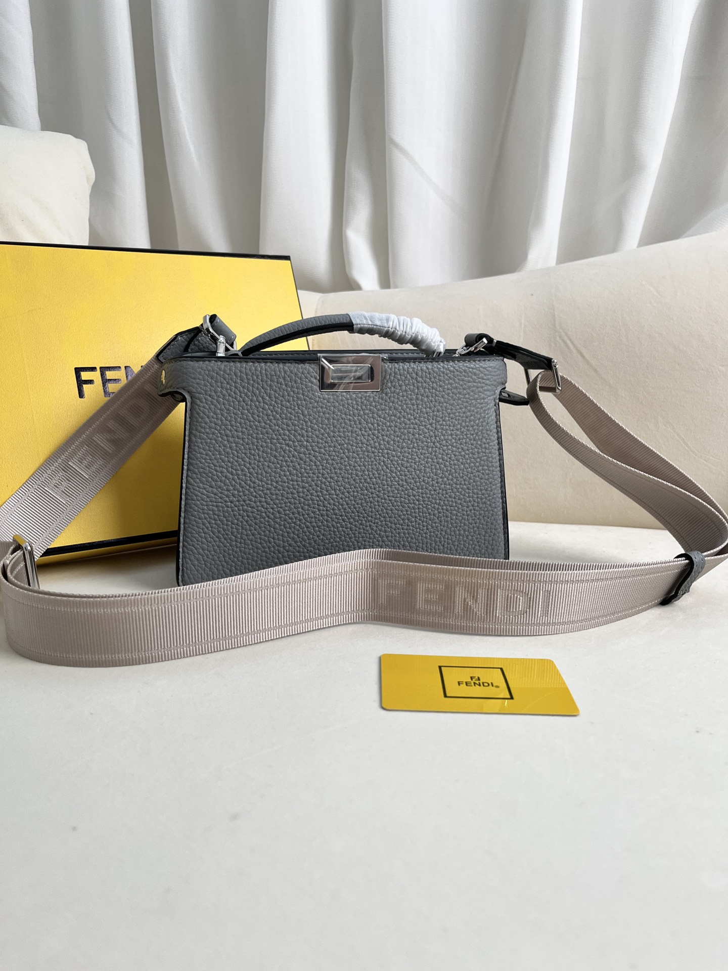 handbags FENDI 8066 size:21cm - vstockx