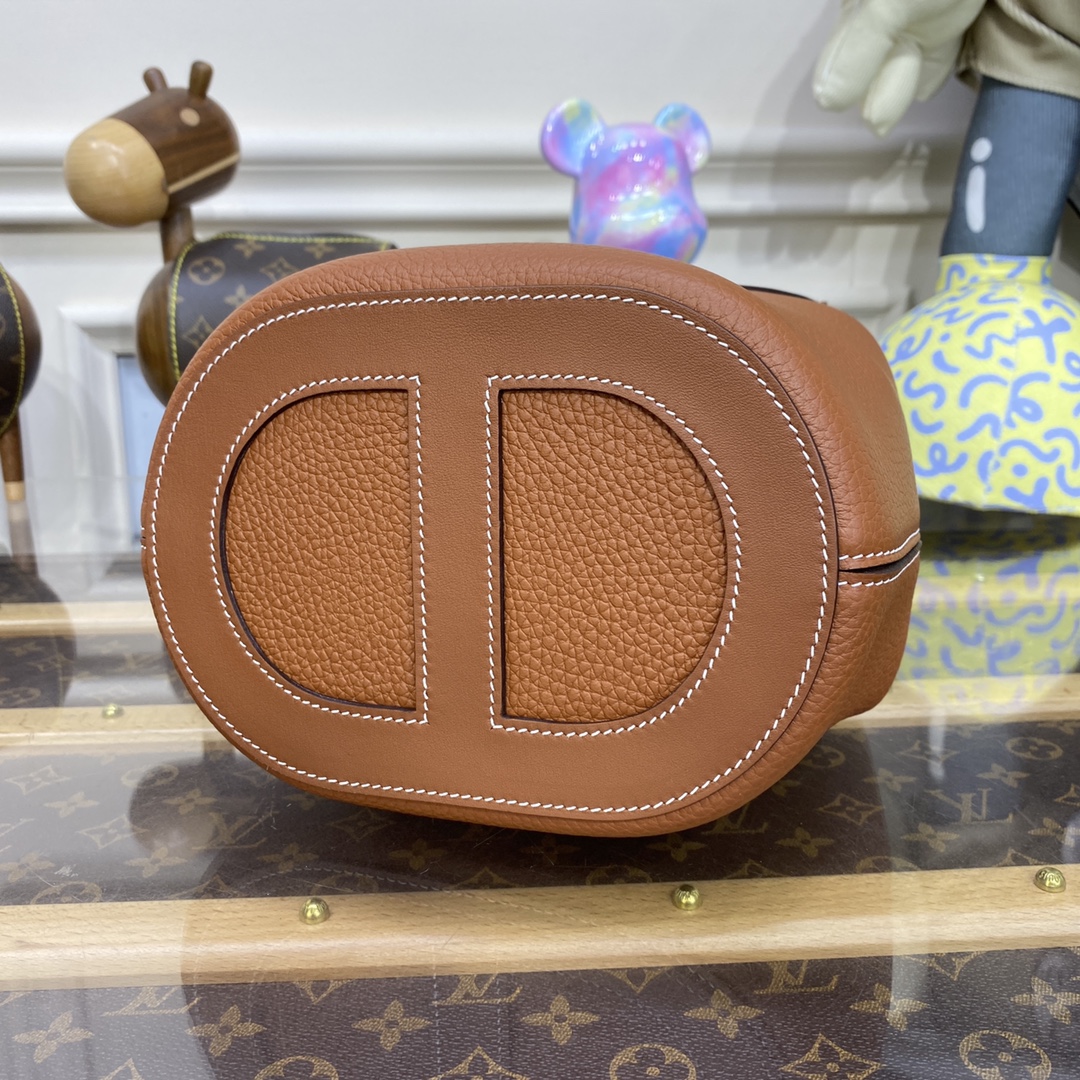 Handbags Hermes picotin size :18x2.5 x22 cm - vstockx