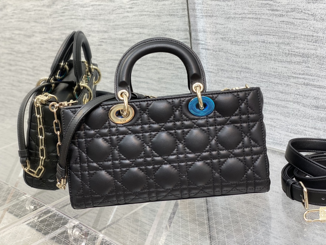Handbag Dior size 26*6*14 cm - vstockx