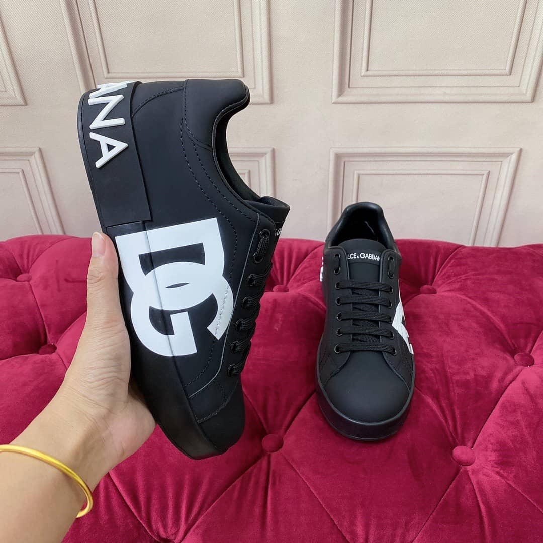 Dolce & Gabbana Low Tops Sneakers 232 - vstockx