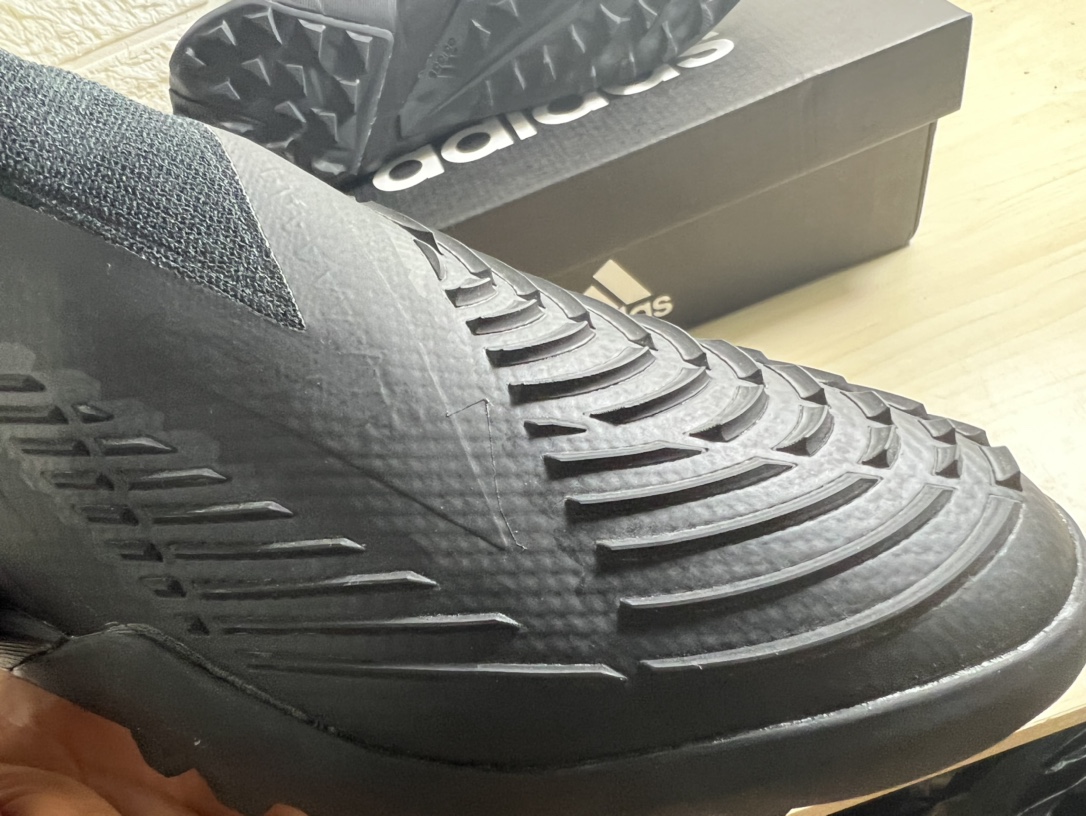 AD football shoes 21 - vstockx