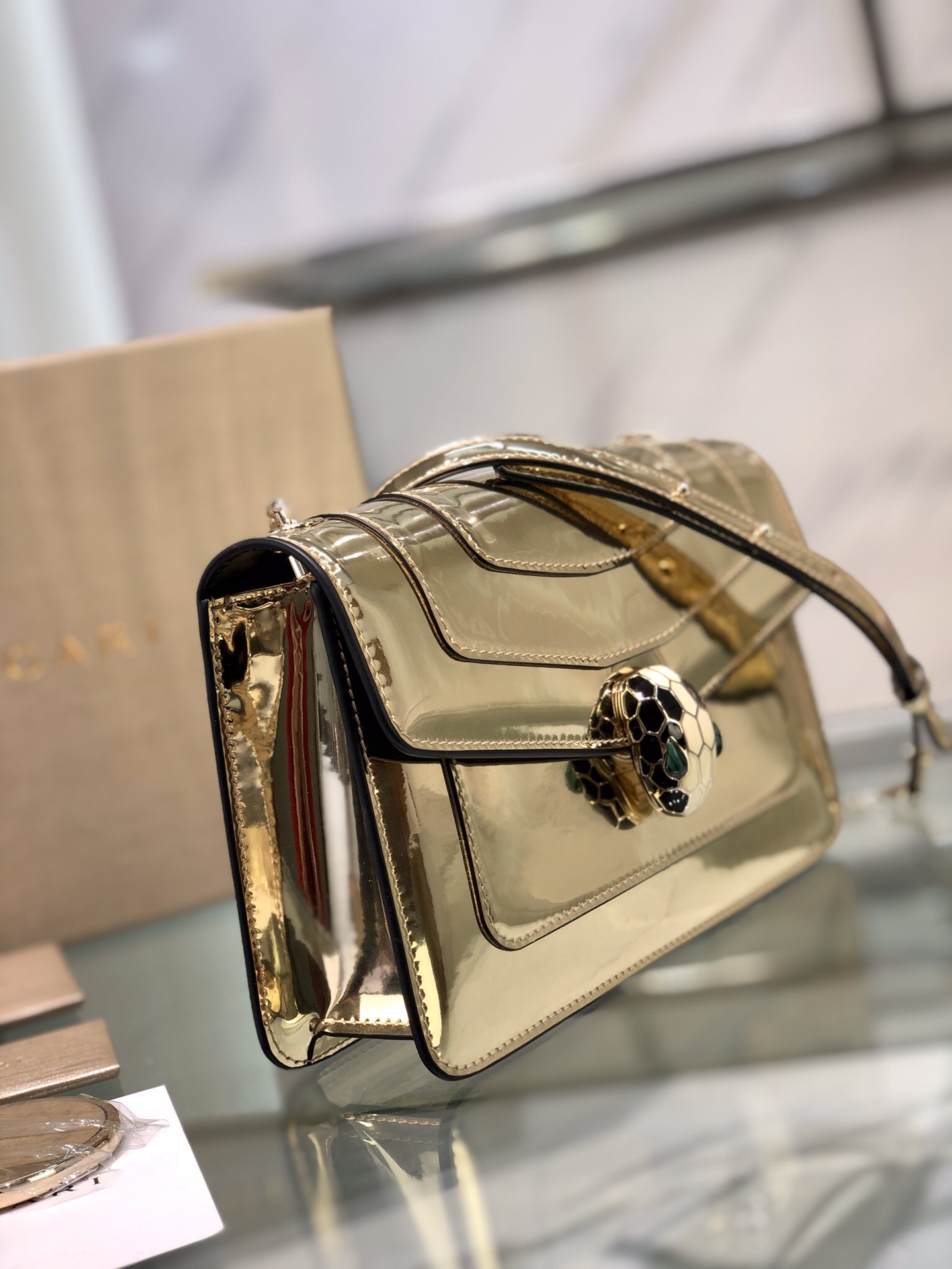 Handbags Bvlgari 38102 size:22*13*5 cm - vstockx