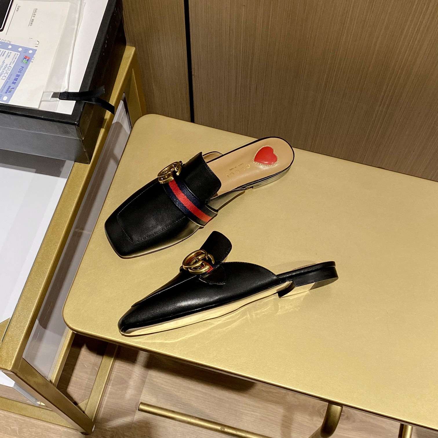 Gucci Leather mid-heel loafer Women 12 - vstockx