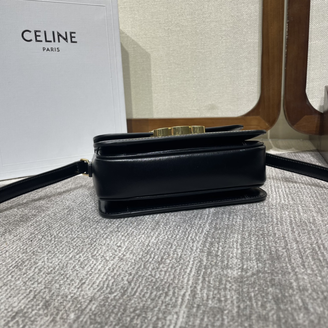 Handbags CELIN TEEN TRIOMPHE BAG188423 size:18.5*14*5 cm - vstockx