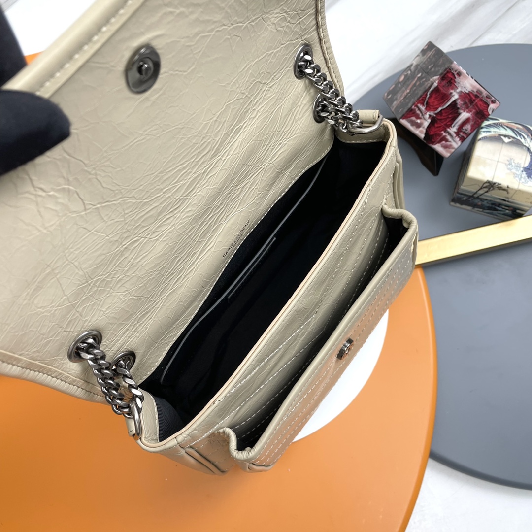 Handbags SAINT LAURENT 533037 size 22-16-7 cm - vstockx