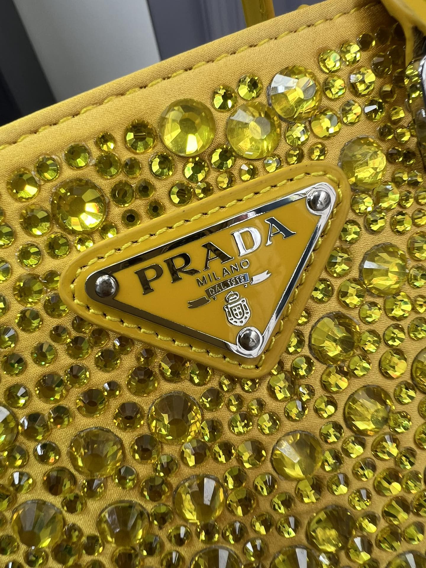 handbags prada 1BA331 17.5*15*5 - vstockx