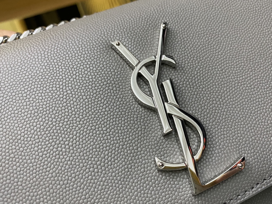 Handbags SAINT LAURENT 469390 size 20x12.5x5 cm - vstockx