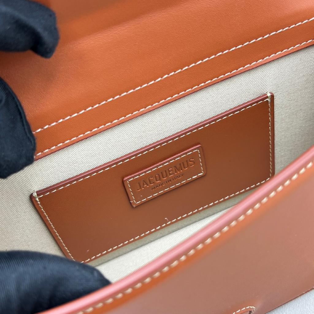 Jacquemus bamnino 2056 Large size: 24x13x7cm Small size: 18x6x7cm - vstockx