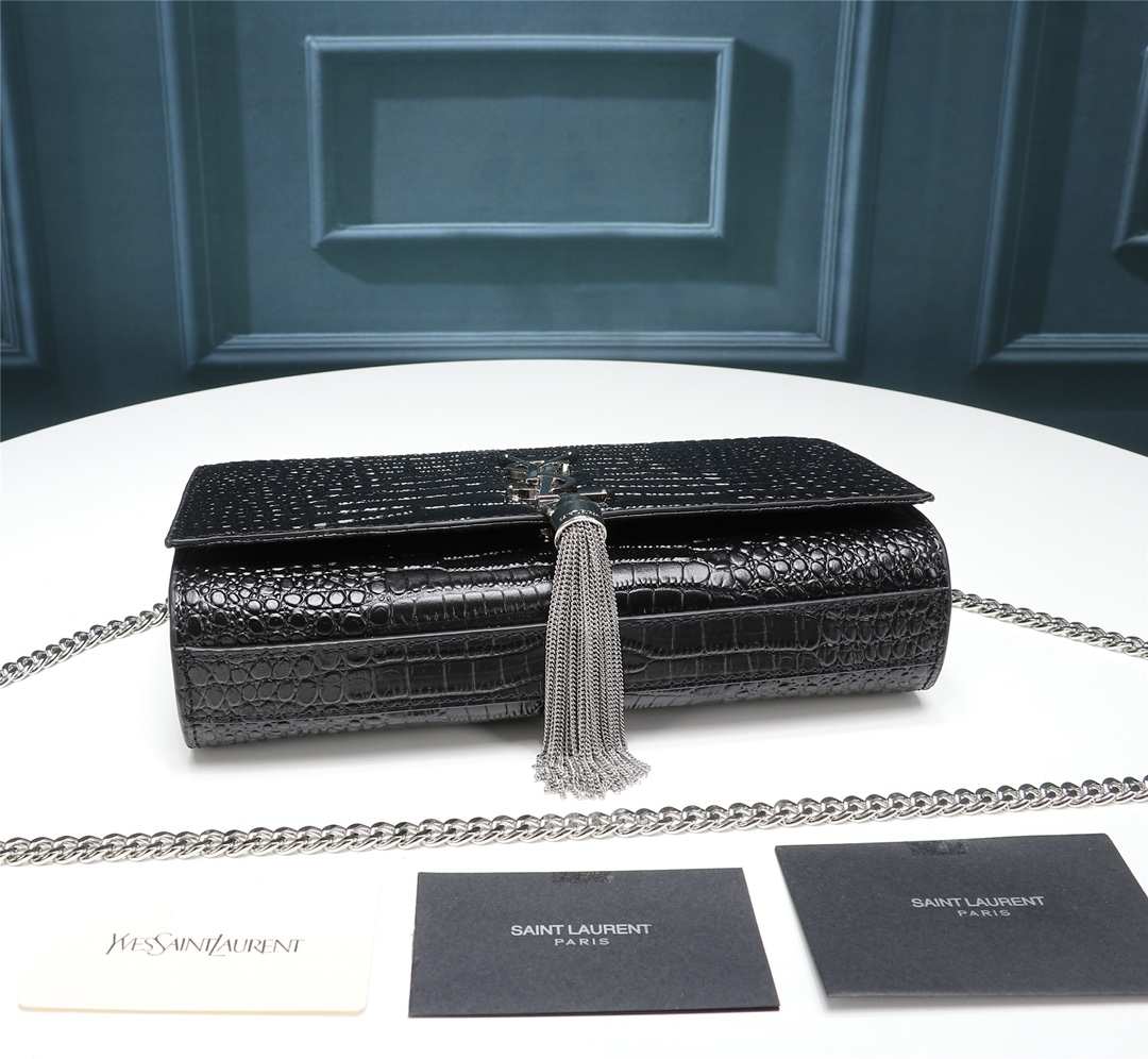 Handbags SAINT LAURENT 26700 size 24*5.5*14.5 cm - vstockx