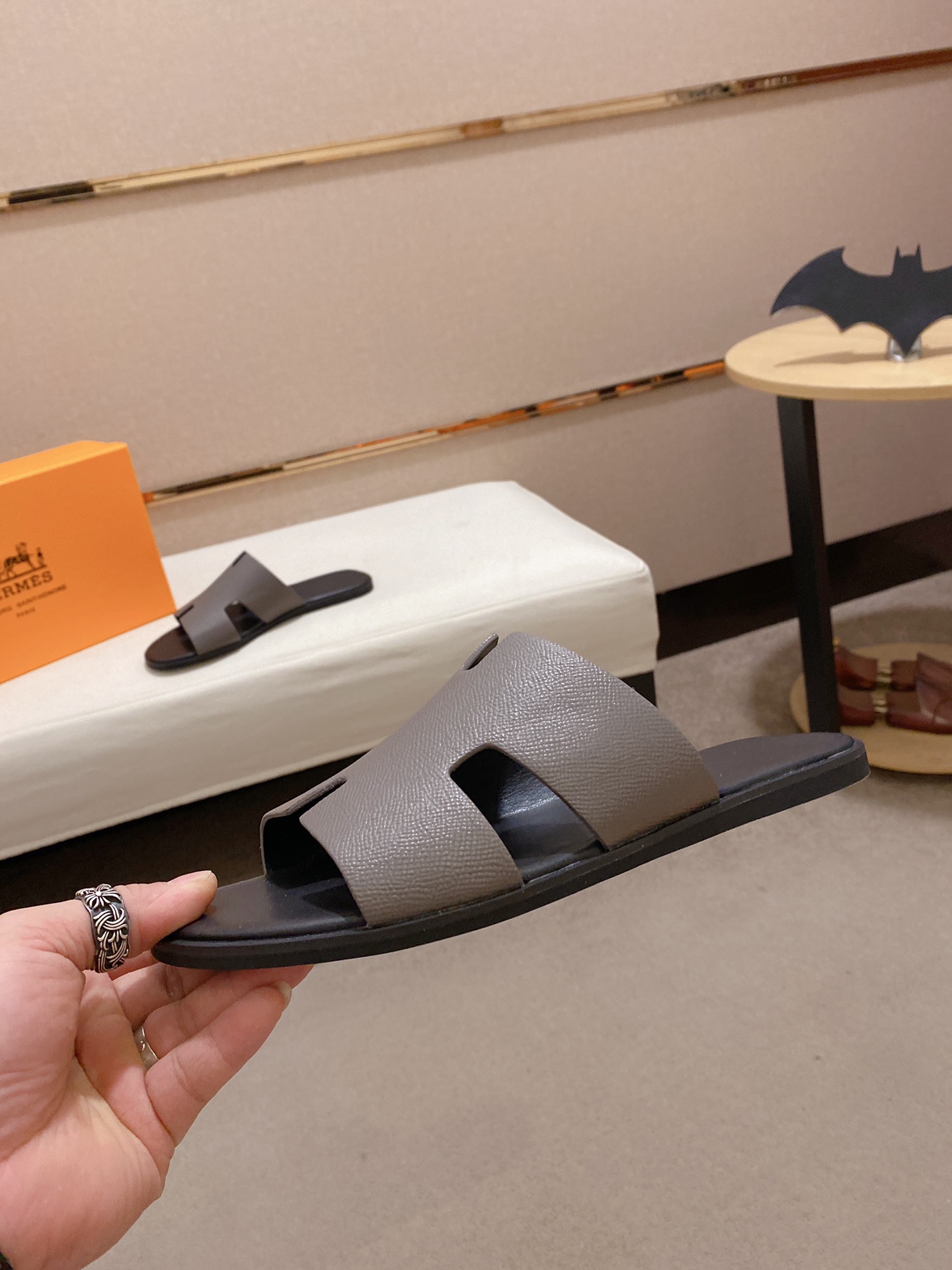 Hermes Sandals 5 - vstockx