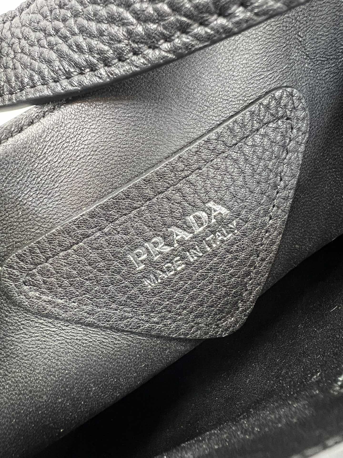 handbags prada 1BG335 size:25*21.5*14 - vstockx