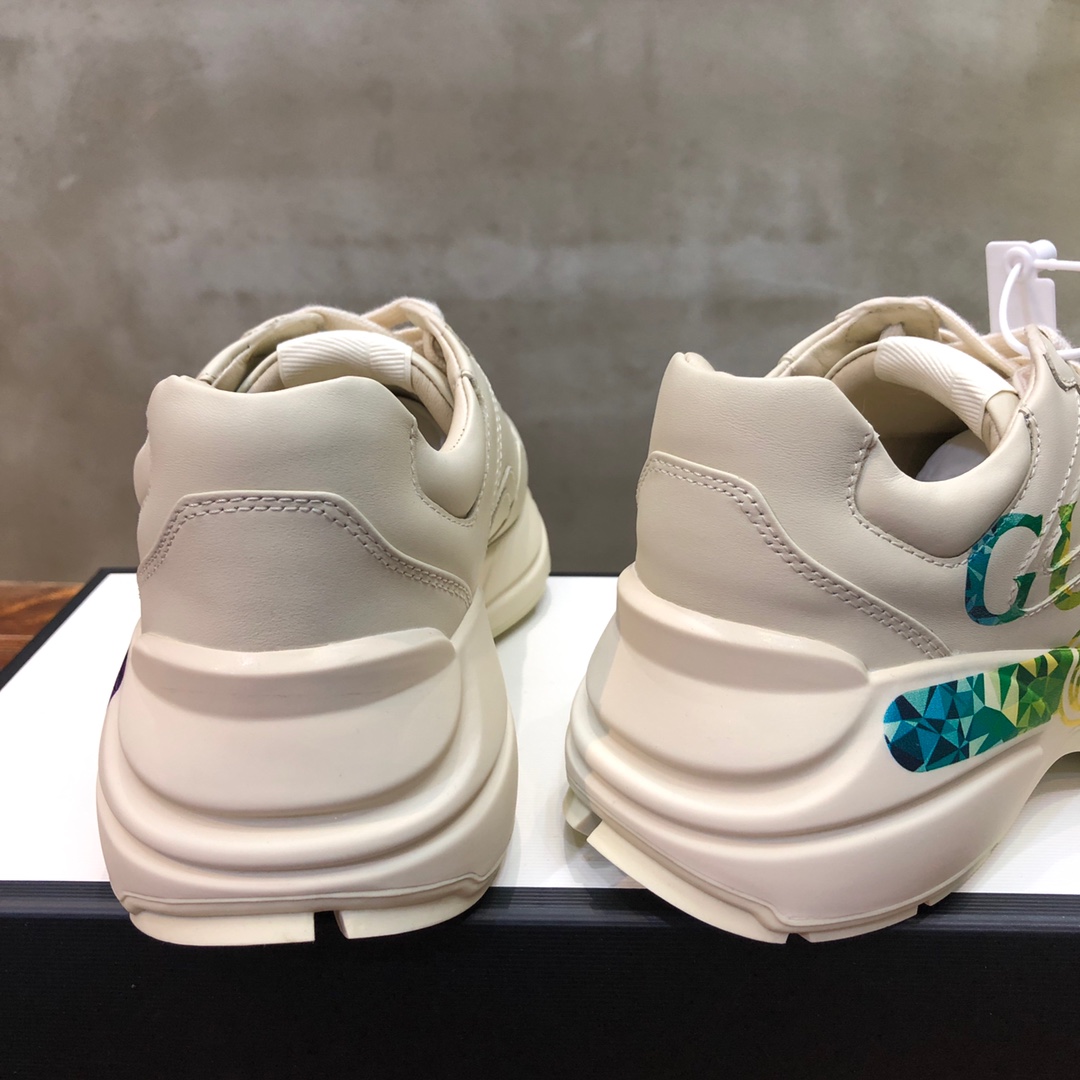 Gucci Rhyton sneaker 44 - vstockx