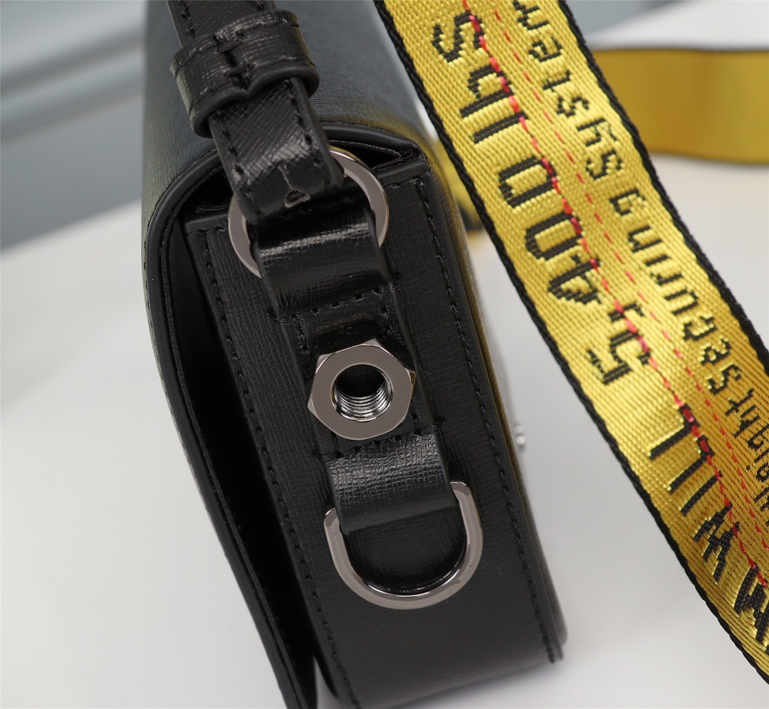 handbags OFF-White 526  4335870  size:18*12*5cm - vstockx