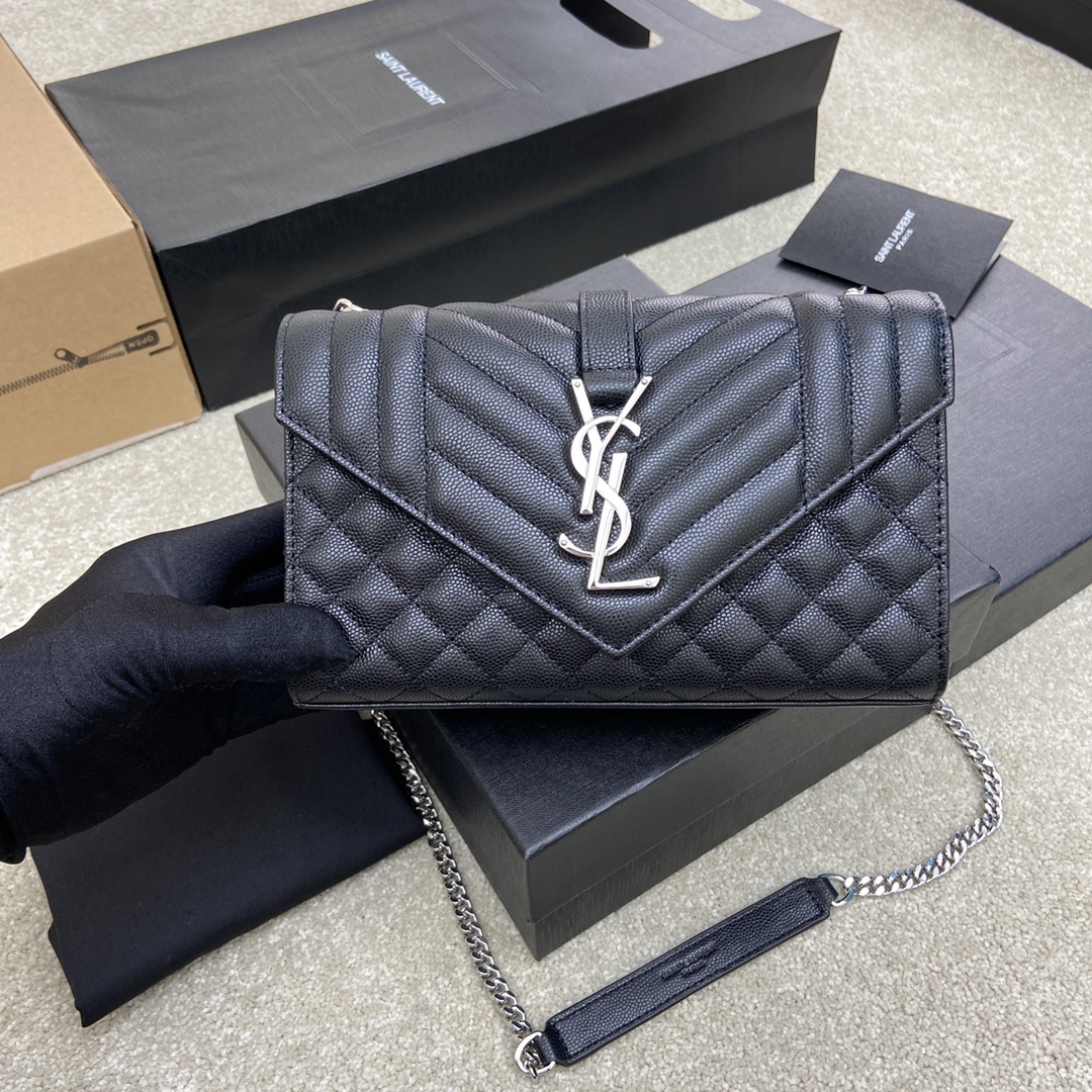 Handbags SAINT LAURENT 526286 size 21x13x6 cm - vstockx