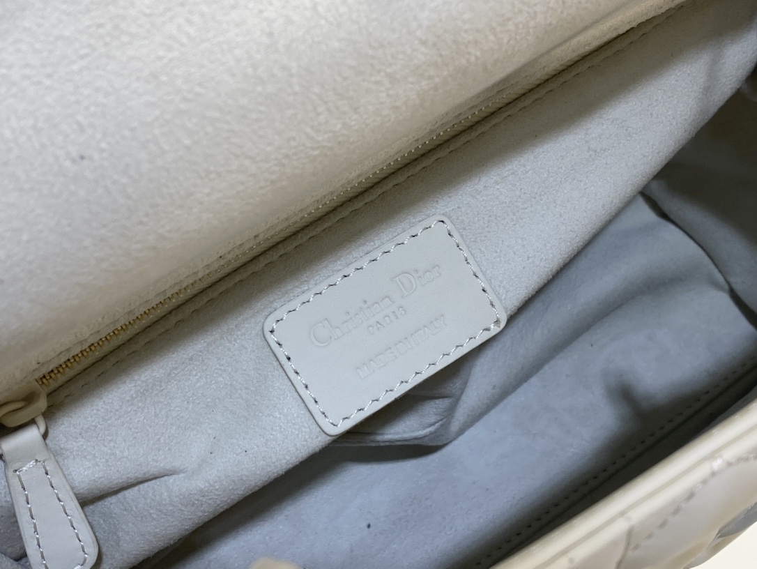 Handbag Dior 6605 size 24*12*20 cm - vstockx