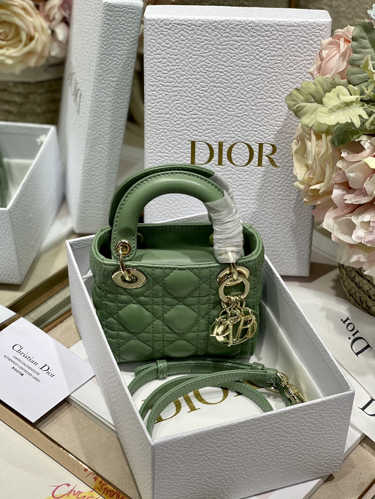 Handbags Dior  M B 6601 size:12*10*5 cm - vstockx