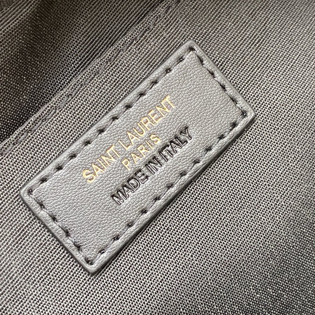 Handbags SAINT LAURENT 520534 size 23x16x6 cm - vstockx