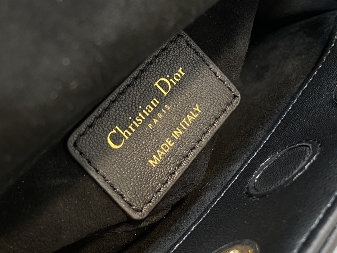 Handbags Dior 9230 size  16*5.5*10 cm - vstockx