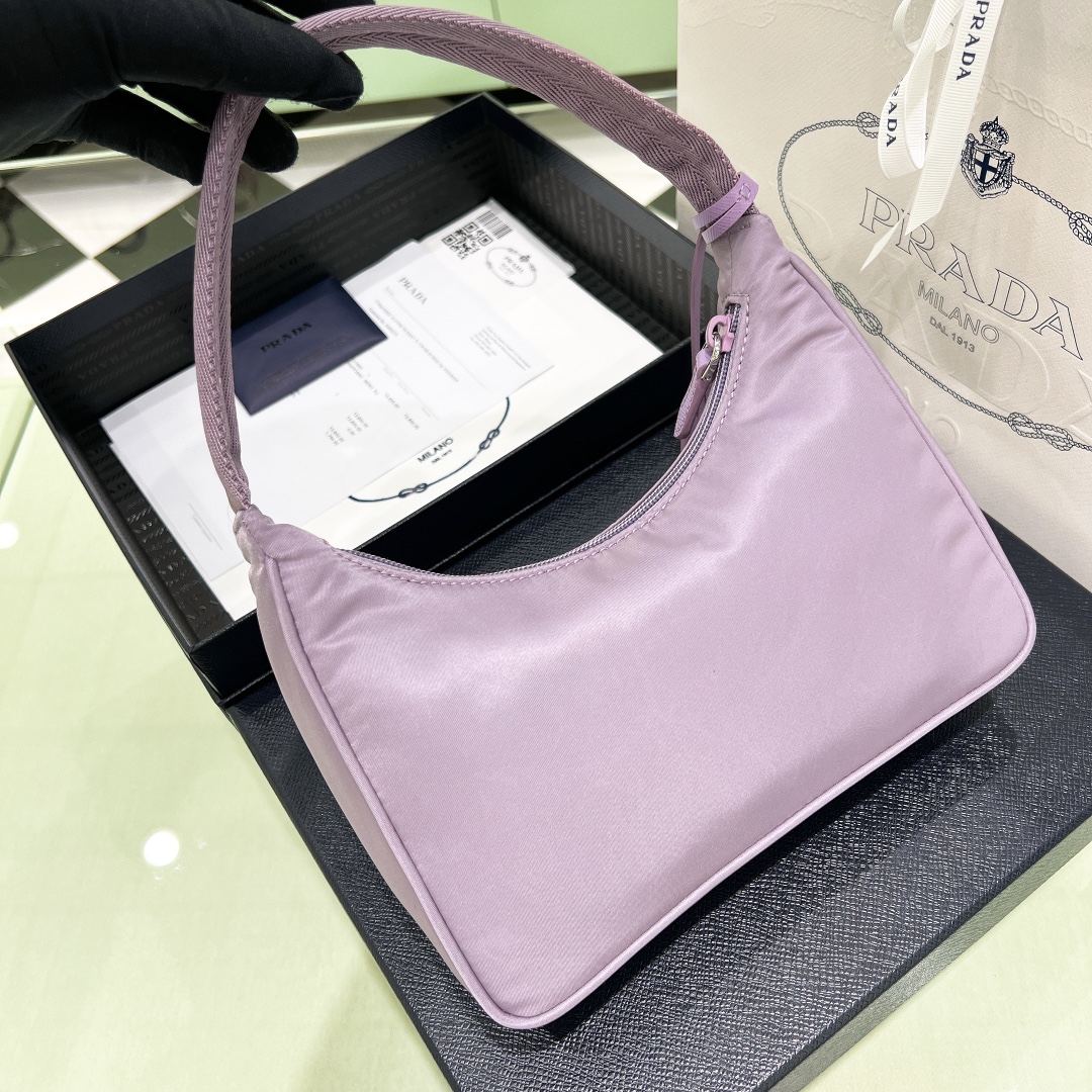 handbags prada Hobo 1NE515 re-edition 2000 Size:22*17*6 - vstockx