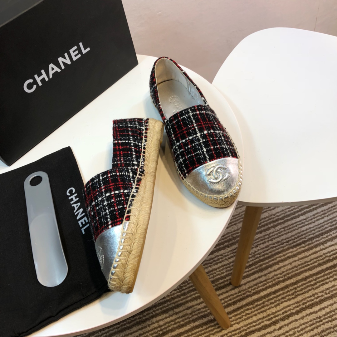Chanel Loafers 33 - vstockx