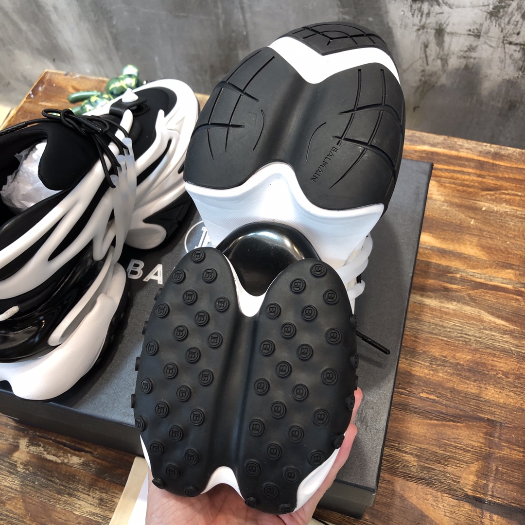 Balmain Unicorn Low-Top Black White - vstockx