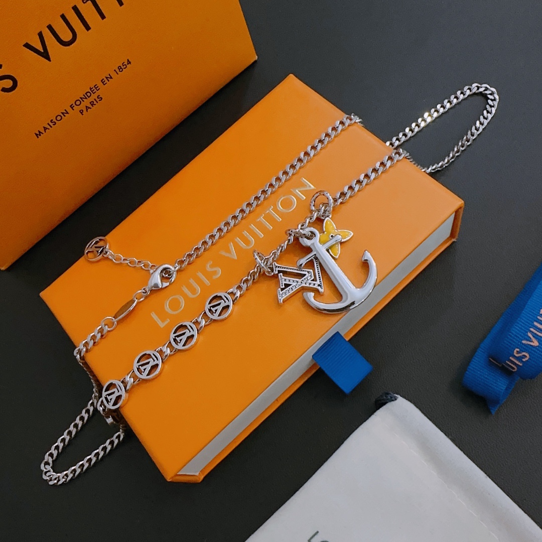 Jewelry Louis Vuitton 374 - vstockx