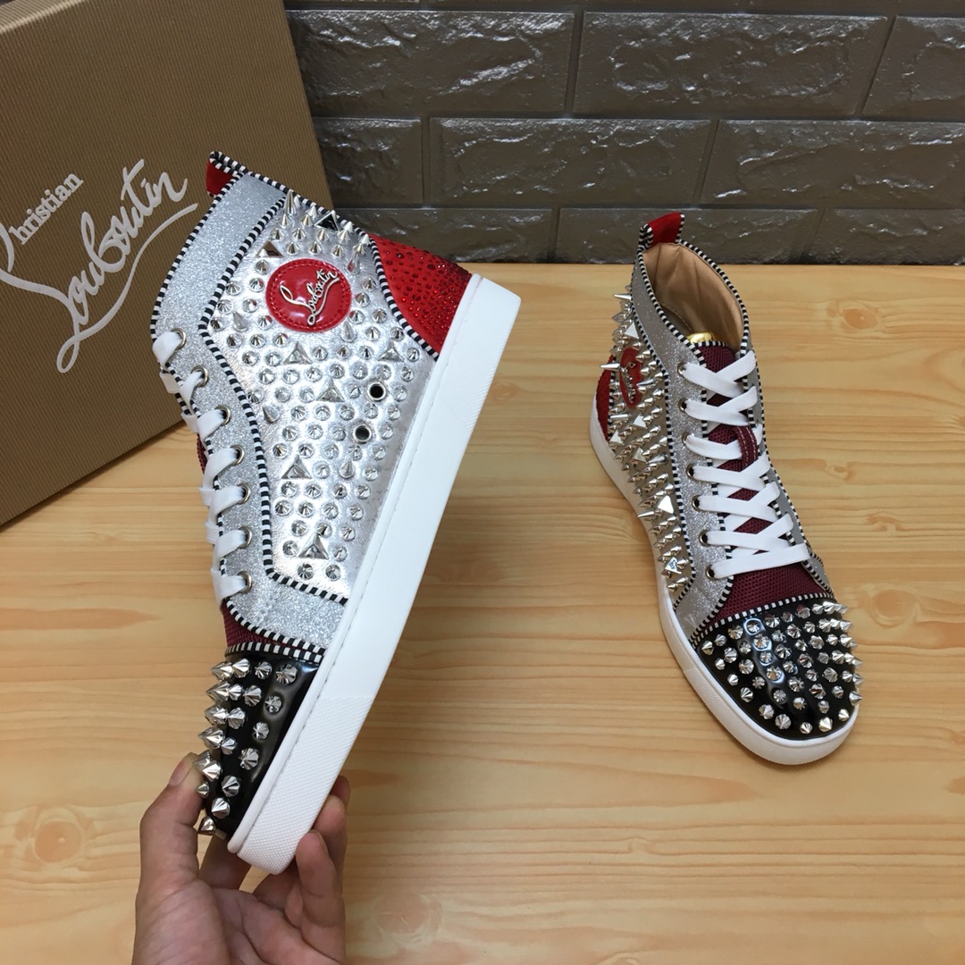 Christian Louboutin Louis Junior Spikes Orlato Flat Sneakers 14 - vstockx