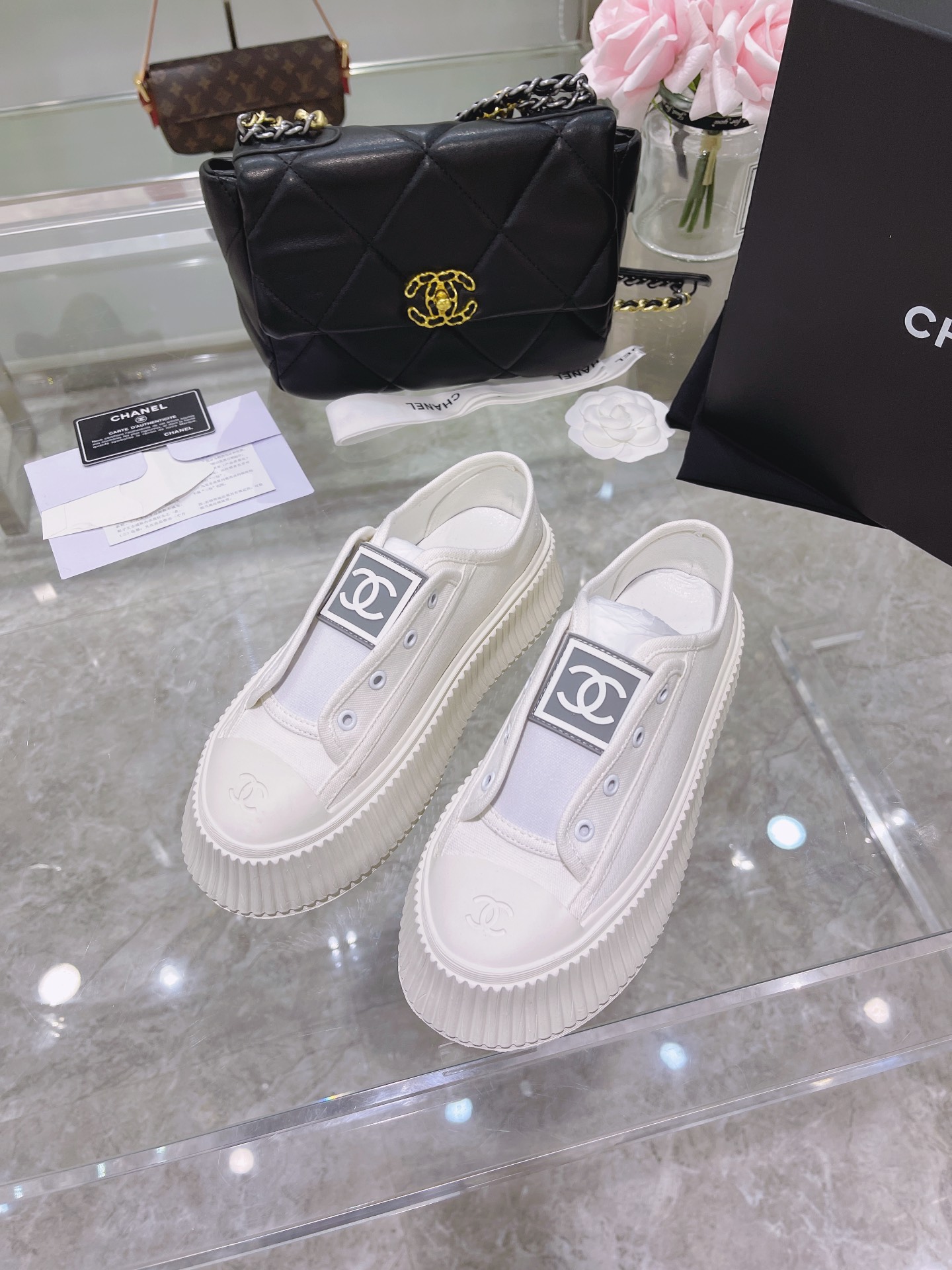 Chanel Platform Sneaker 19 - vstockx