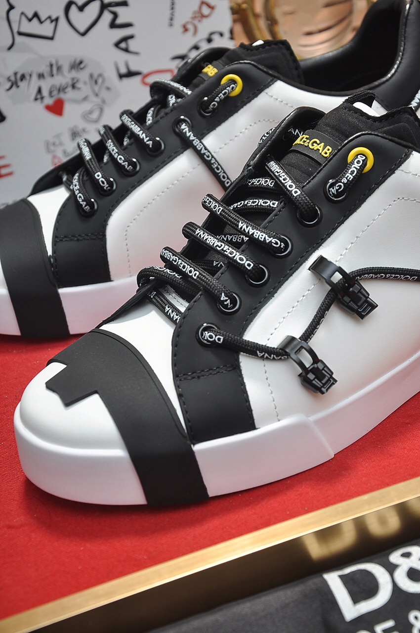 Dolce & Gabbana Low Tops Sneakers 63 - vstockx