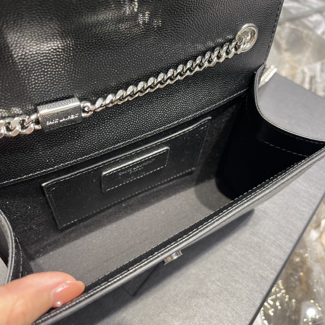 Handbags SAINT LAURENT 469390 size 20x13.5x5.5 cm - vstockx