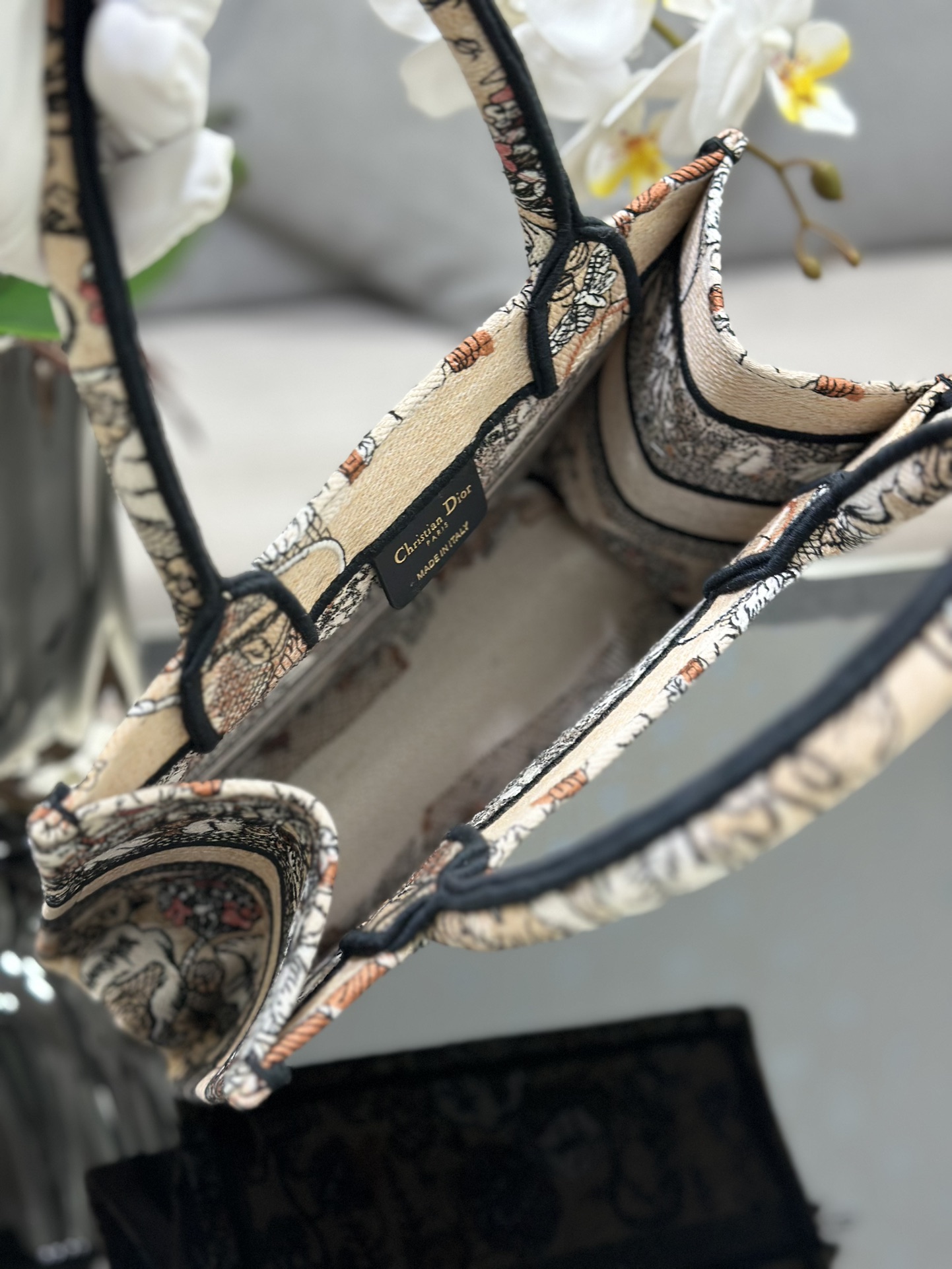 Handbag Dior M1286 size 26.5 x 21 x 14 cm - vstockx