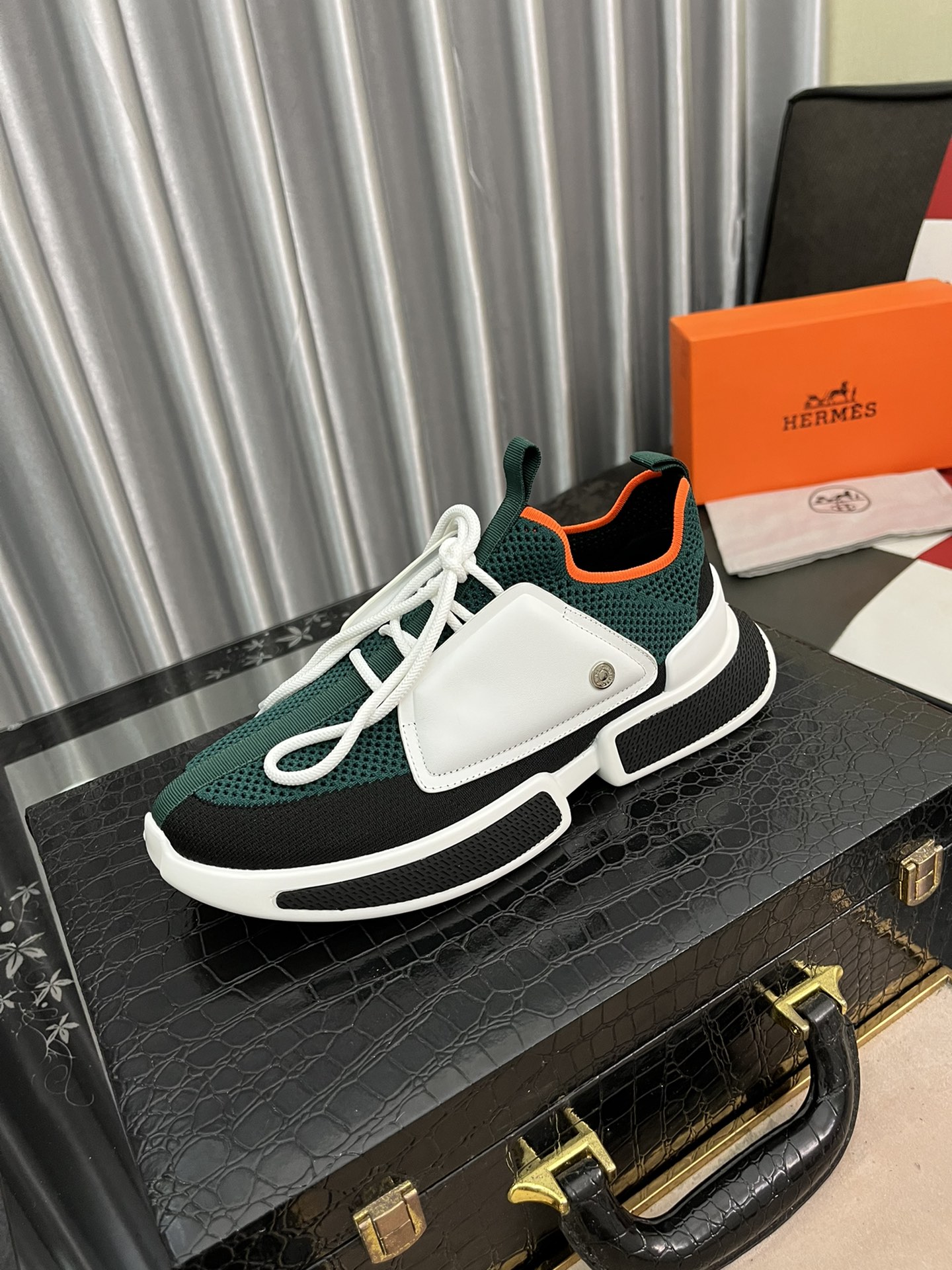 Hermes Expert sneaker 1 - vstockx