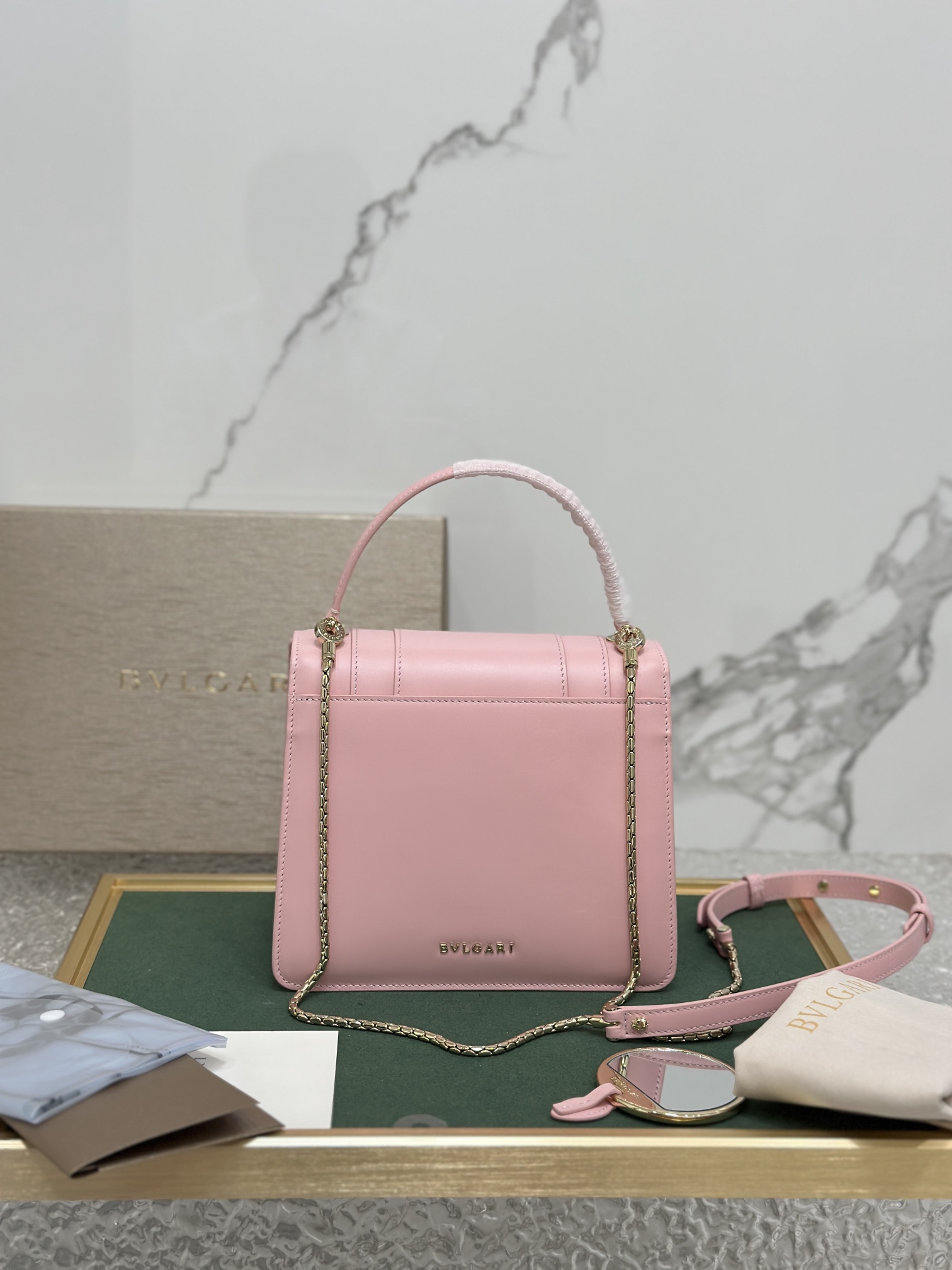 Handbags Bvlgari 38329 size:20*16*9 cm - vstockx