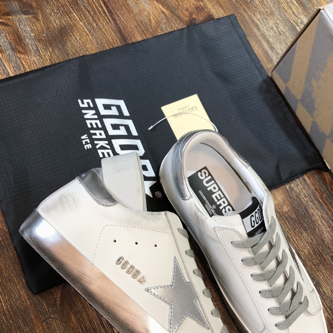 Golden Goose Superstar distressed-finish sneakers 17 - vstockx