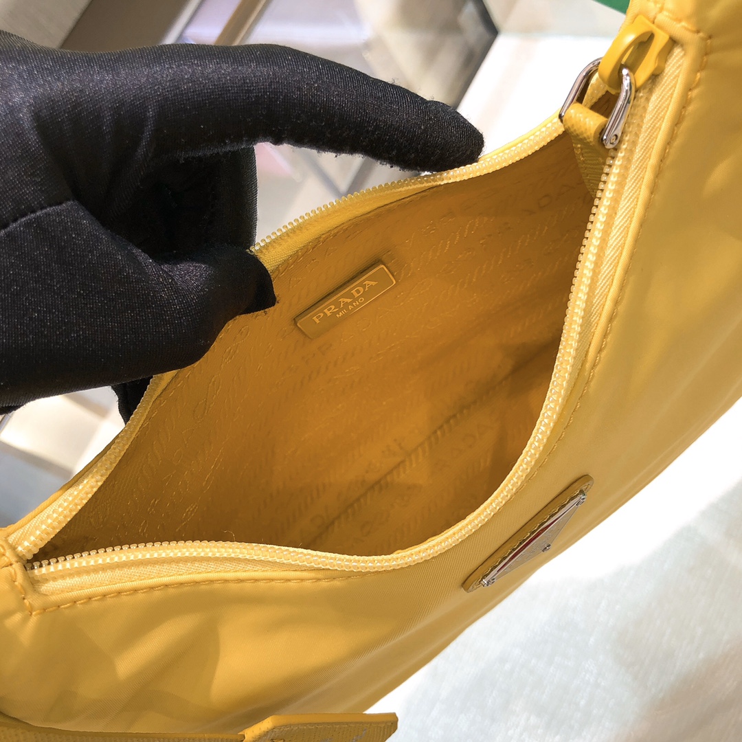 Handbag Prada 1NE515 Size:22*17*6 - vstockx