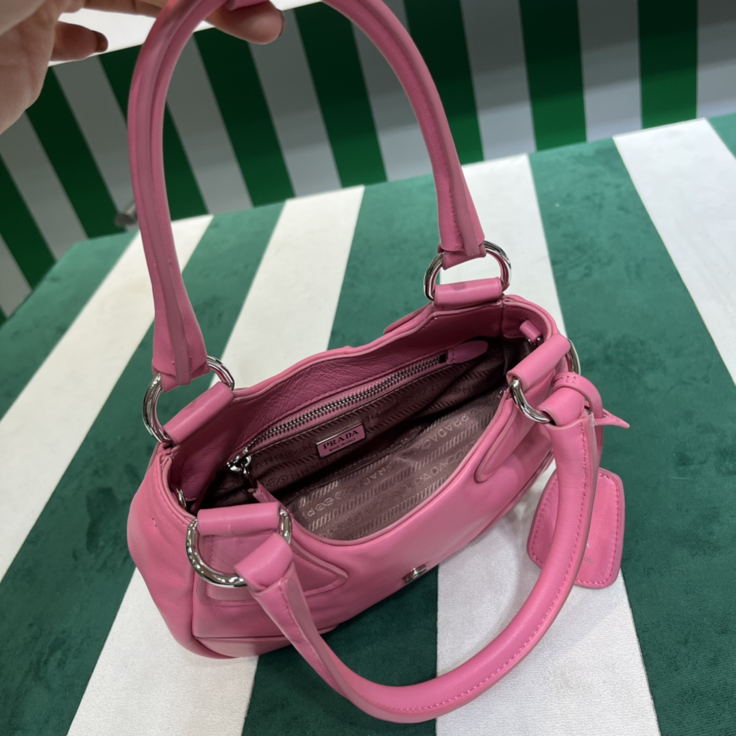 Handbags Prada PRADA PASSAVELA 1BA381 size:23x16x9 cm - vstockx