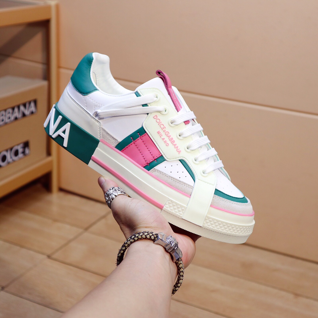 Dolce & Gabbana Low Tops Sneakers 79 - vstockx