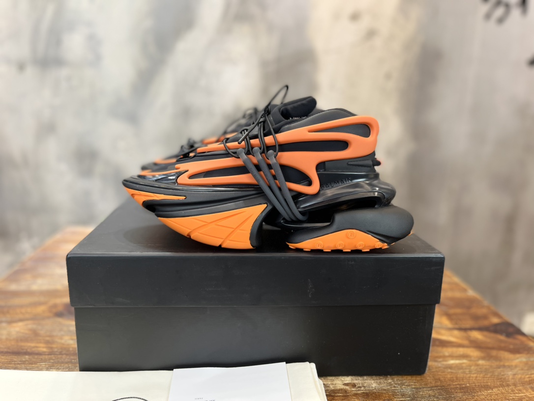 Balmain Unicorn Low-Top Orange Black - vstockx