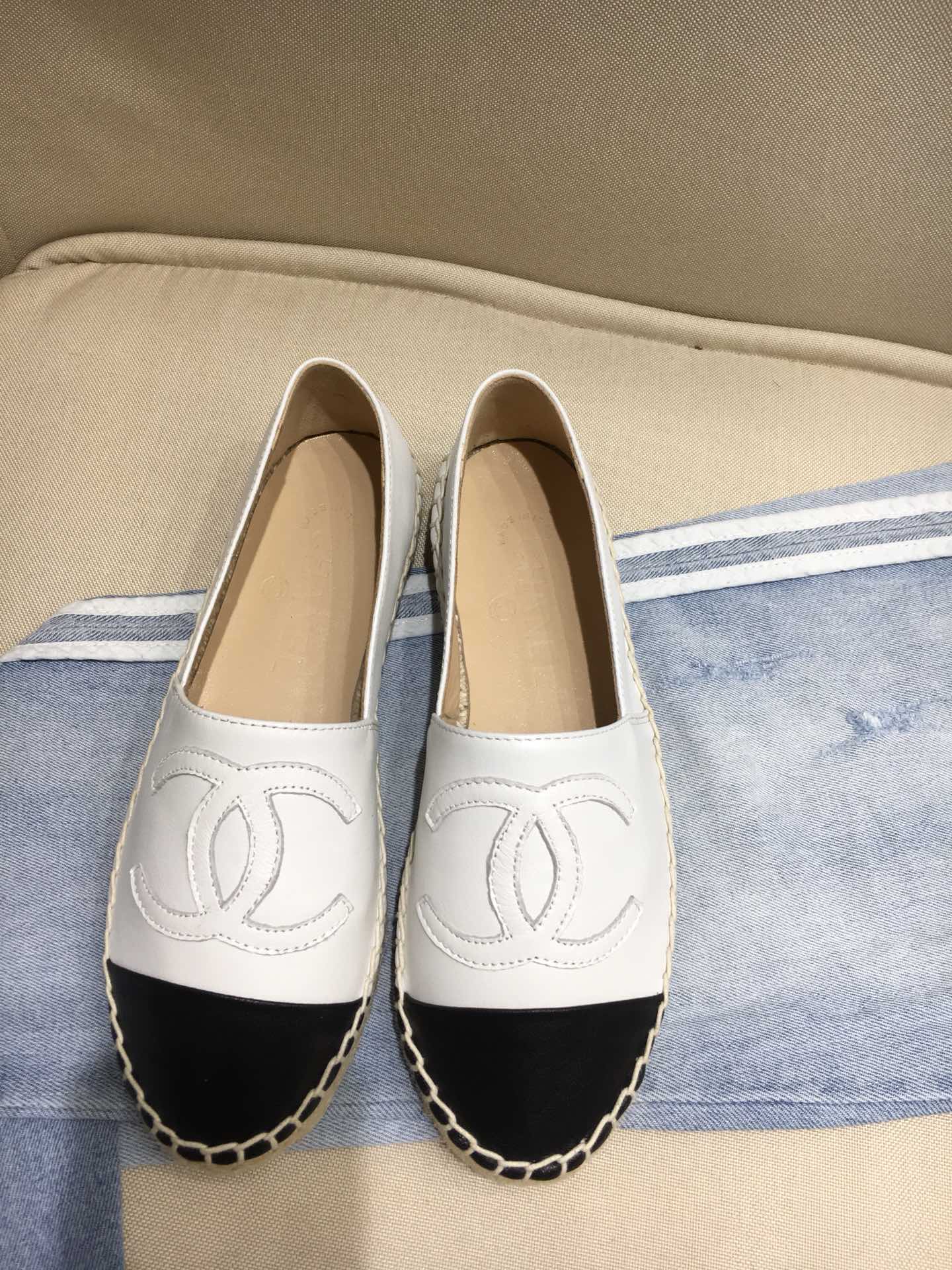 Chanel Loafers 51 - vstockx