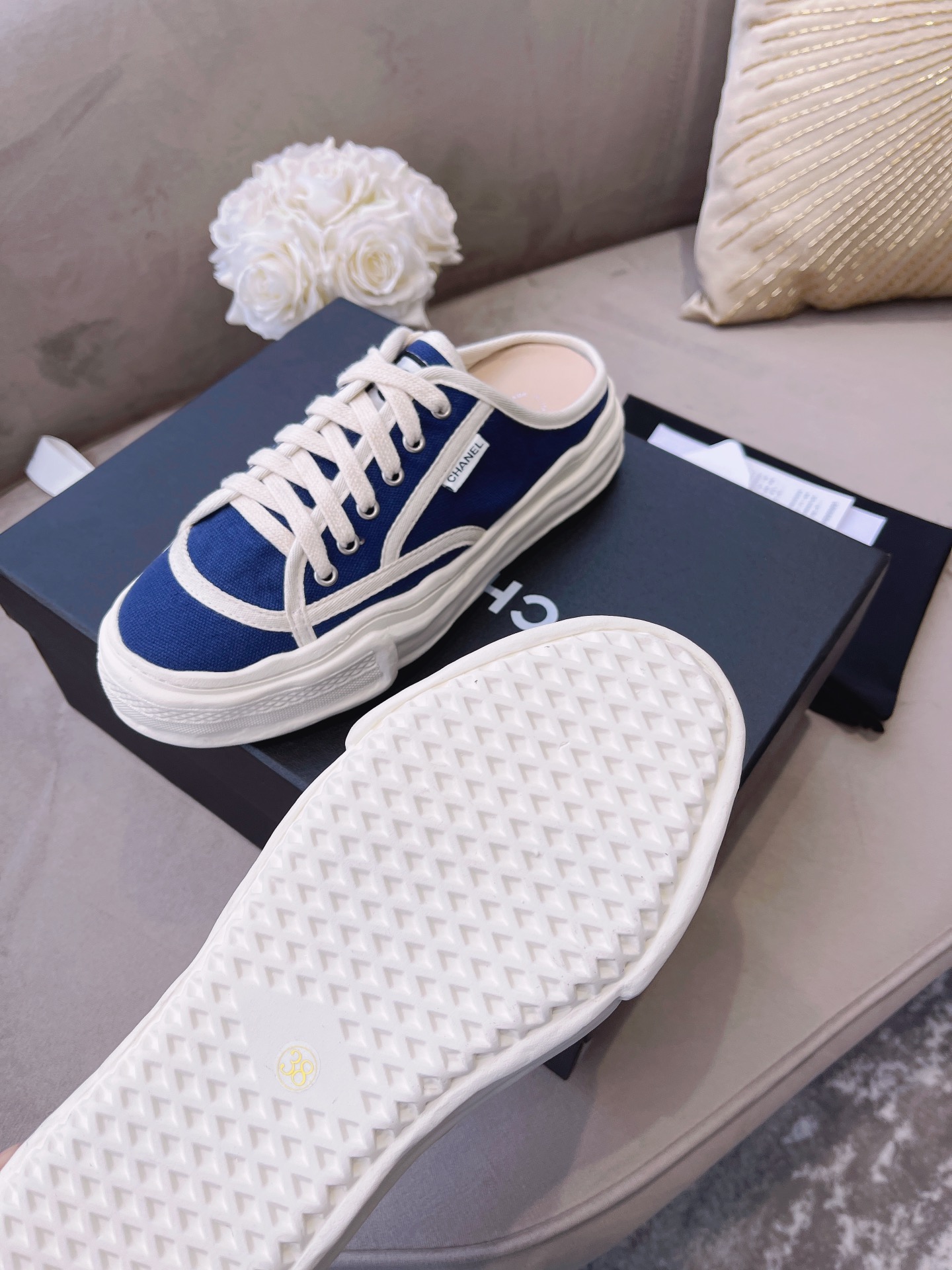 Chanel Platform Sneaker 23 - vstockx