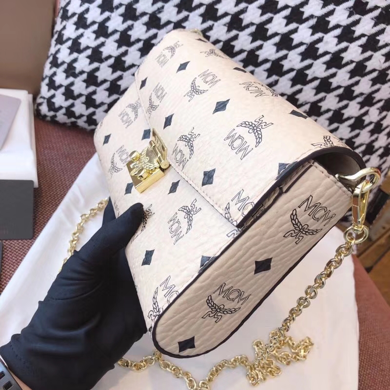 Handbags MCM 6226 size:24*14*5 cm - vstockx